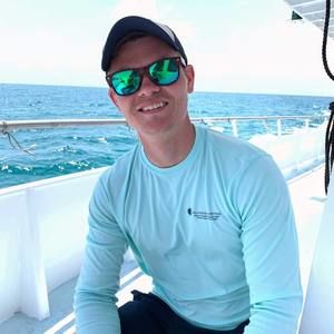 Meet your Posher, Derek